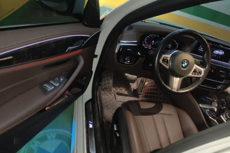 Used BMW 5 Series 2020 525Li M Sport Package Driver Seat