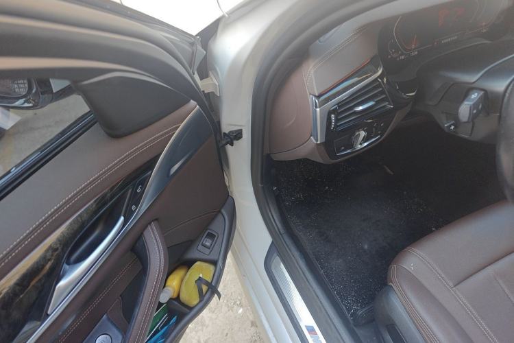 Used BMW 5 Series 2020 525Li M Sport Package Driver Seat