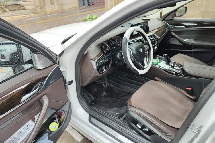 Used BMW 5 Series 2020 525Li Luxury Package Driver Seat