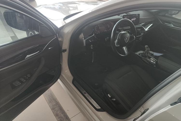 Used BMW 5 Series 2020 525Li M Sport Package Driver Seat
