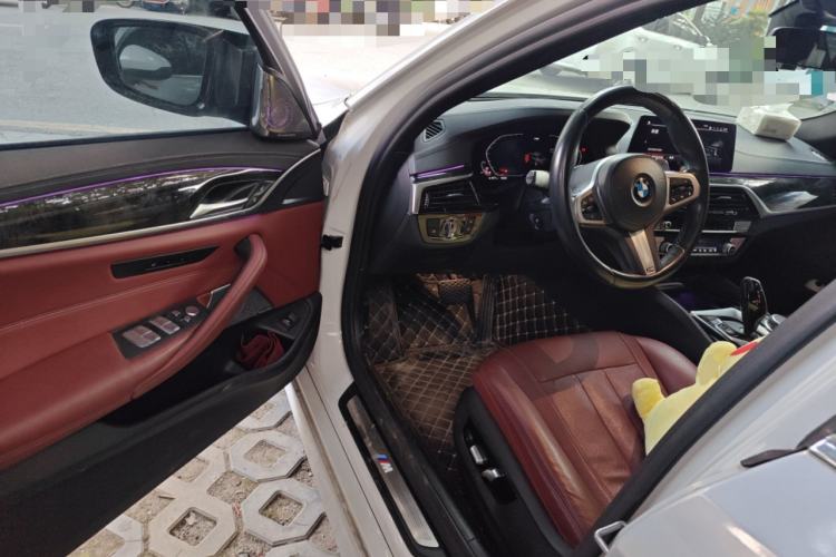 Used BMW 5 Series 2020 530Li Luxury Edition M Sport Package Driver Seat
