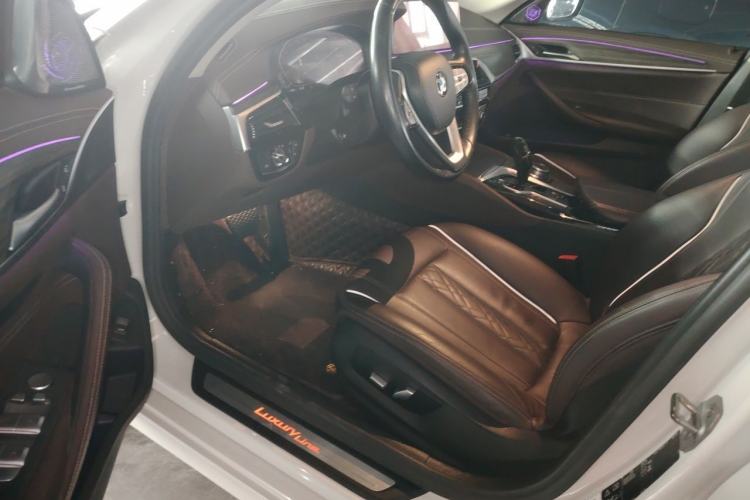 Used BMW 5 Series 2020 530Li xDrive Luxury Package Driver Seat