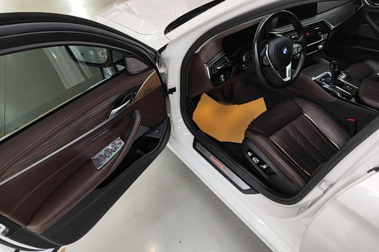 Used BMW 5 Series 2020 530Li Luxury Edition Premium Package Driver Seat