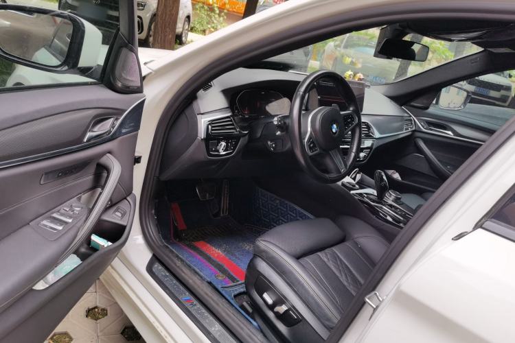 Used BMW 5 Series 2020 530i M Sport Package Driver Seat