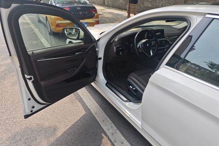 Used BMW 5 Series 2020 525Li Luxury Package Driver Seat