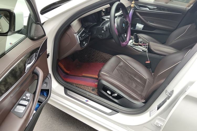 Used BMW 5 Series 2020 530Li Luxury Edition M Sport Package Driver Seat