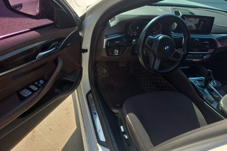 Used BMW 5 Series 2020 525Li M Sport Package Driver Seat