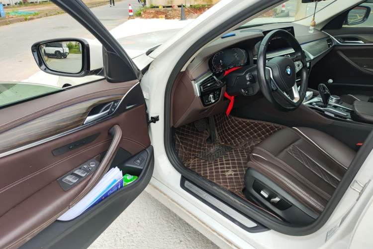 Used BMW 5 Series 2020 530Li Leading Edition Luxury Package Driver Seat