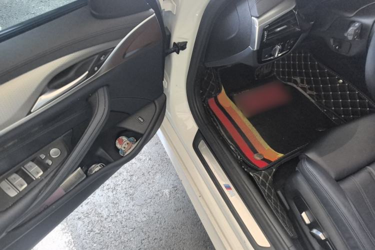 Used BMW 5 Series 2020 525i M Sport Package Driver Seat