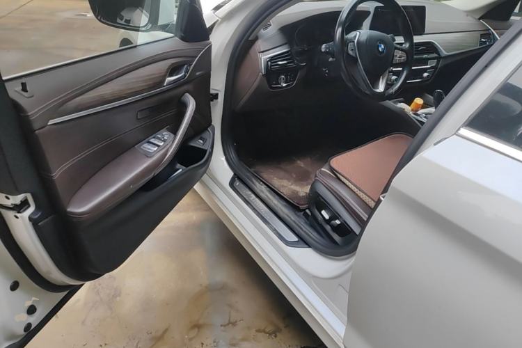 Used BMW 5 Series 2020 530Li xDrive Luxury Package Driver Seat