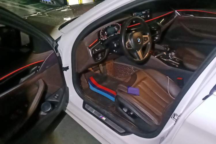 Used BMW 5 Series 2020 525Li M Sport Package Driver Seat