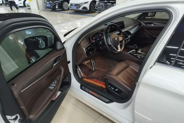 Used BMW 5 Series 2020 530Li Luxury Edition Premium Package Driver Seat