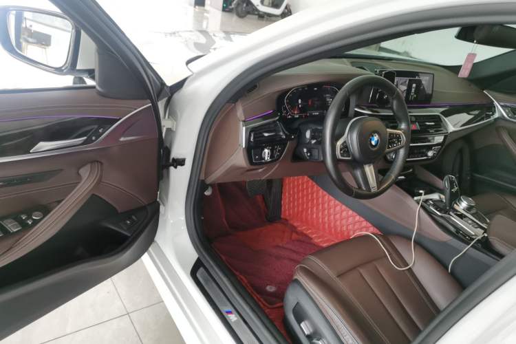 Used BMW 5 Series 2020 525Li M Sport Package Driver Seat
