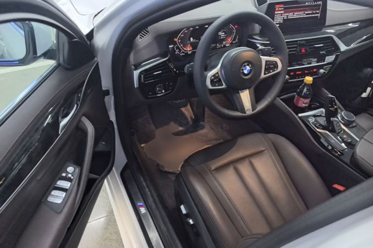 Used BMW 5 Series 2020 525Li M Sport Package Driver Seat
