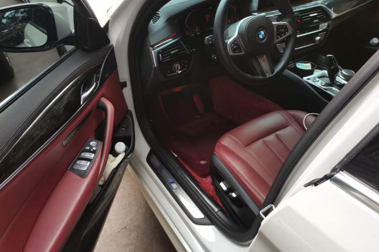 Used BMW 5 Series 2020 530Li xDrive M Sport Package Driver Seat