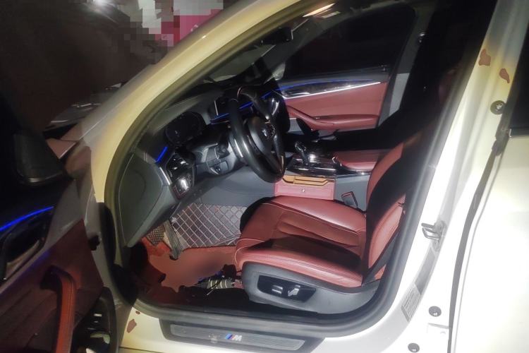 Used BMW 5 Series 2020 530Li Luxury Edition M Sport Package Driver Seat