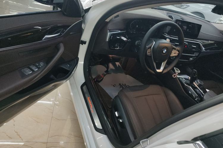 Used BMW 5 Series 2020 525Li Luxury Package Driver Seat