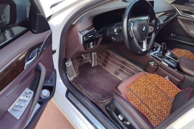 Used BMW 5 Series 2020 525Li Luxury Package Driver Seat
