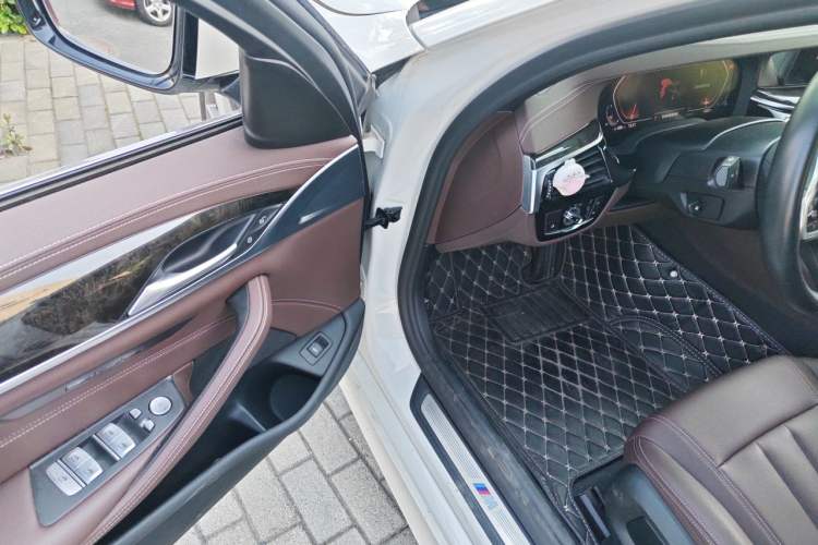 Used BMW 5 Series 2020 525Li M Sport Package Driver Seat