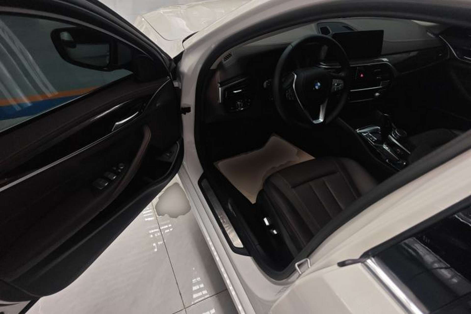 Used BMW 5 Series 2020 525Li Luxury Package Driver Seat