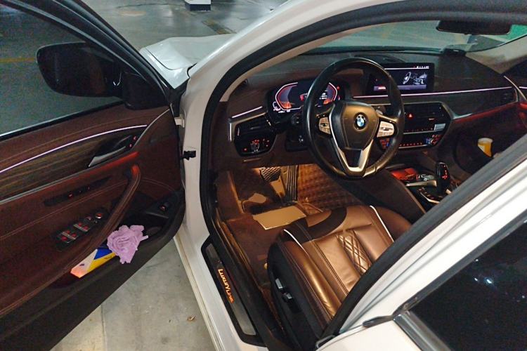 Used BMW 5 Series 2020 530Li Leading Edition Luxury Package Driver Seat