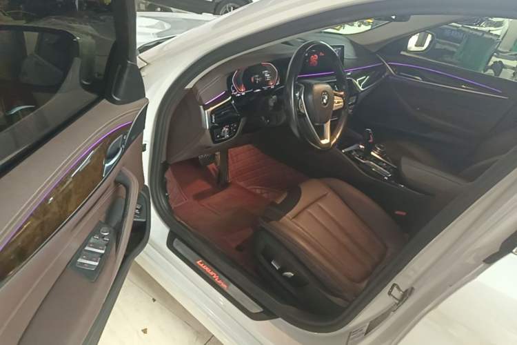 Used BMW 5 Series 2020 525Li Luxury Package Driver Seat
