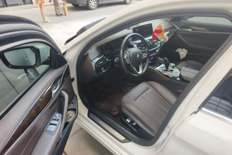 Used BMW 5 Series 2020 525Li Luxury Package Driver Seat
