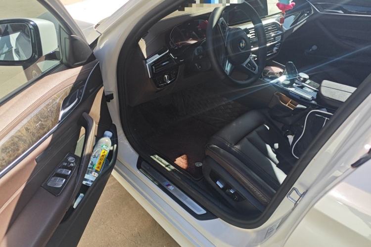 Used BMW 5 Series 2020 525Li M Sport Package Driver Seat