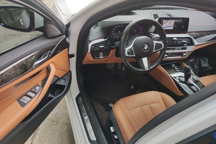 Used BMW 5 Series 2020 530Li Luxury Edition M Sport Package Driver Seat