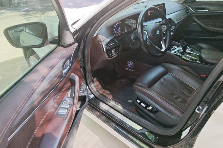 Used BMW 5 Series 2020 530Li Luxury Edition Premium Package Driver Seat