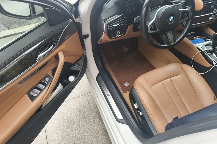 Used BMW 5 Series 2020 530Li Leading Model M Sport Package Driver Seat