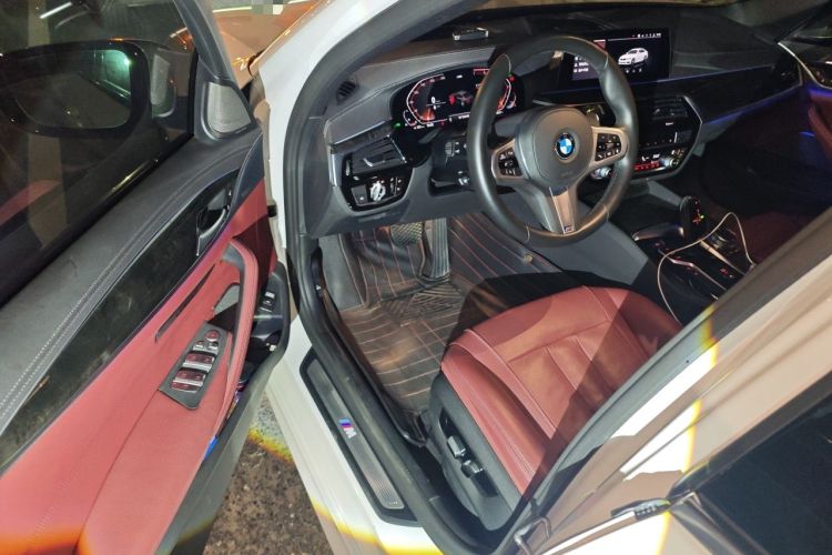 Used BMW 5 Series 2020 530Li Luxury Edition M Sport Package Driver Seat