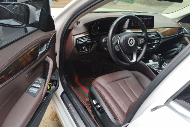 Used BMW 5 Series 2020 525Li Luxury Package Driver Seat