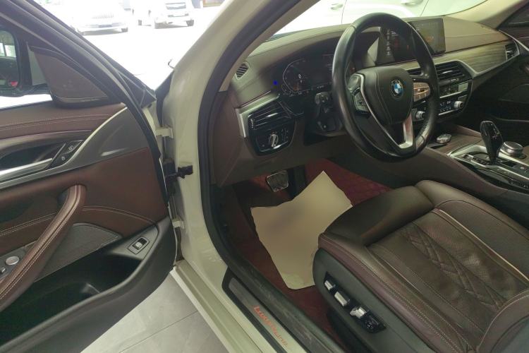 Used BMW 5 Series 2020 530Li Luxury Edition Premium Package Driver Seat
