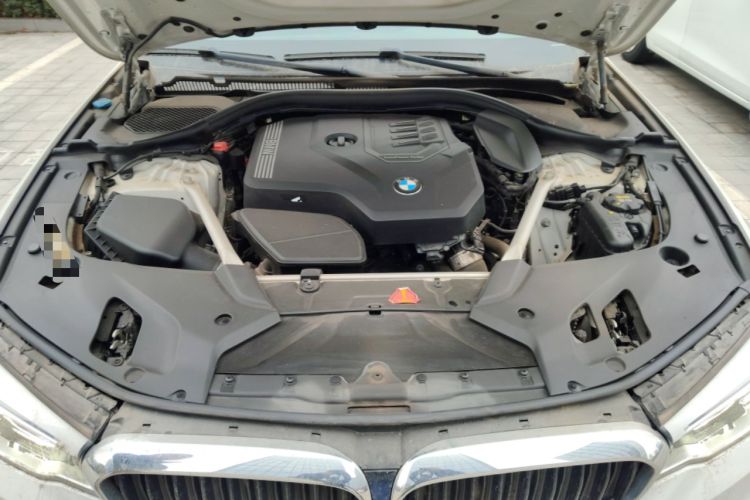 Used BMW 5 Series 2020 525i M Sport Package Engine Bay