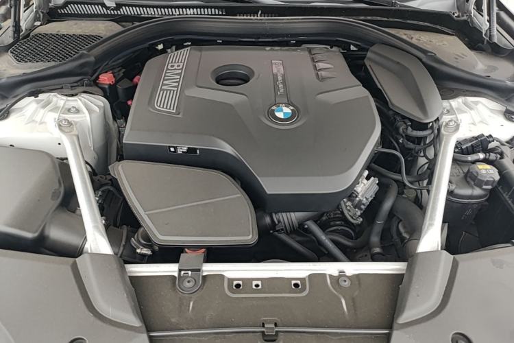 Used BMW 5 Series 2020 525Li Luxury Package Engine Bay