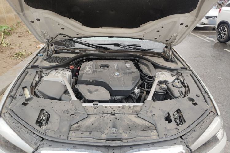 Used BMW 5 Series 2020 525Li Luxury Package Engine Bay