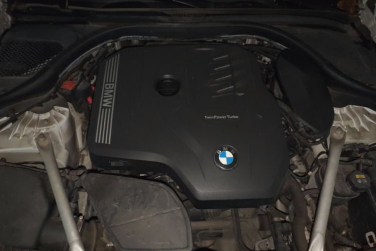 Used BMW 5 Series 2020 530i M Sport Package Engine Bay
