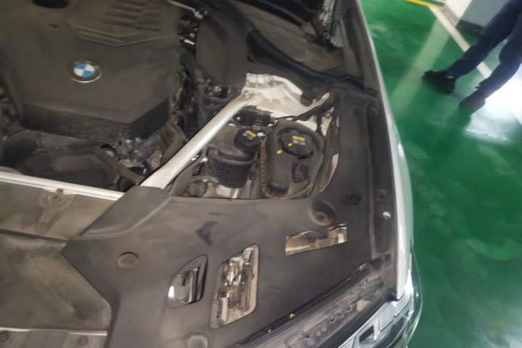 Used BMW 5 Series 2020 530i Sport Line M Sport Package Engine Bay Left