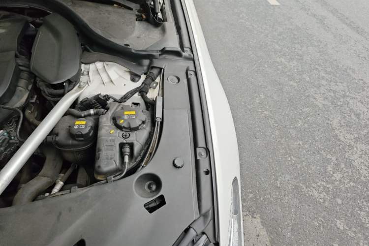 Used BMW 5 Series 2020 530Li Leading Model M Sport Package Engine Bay Left