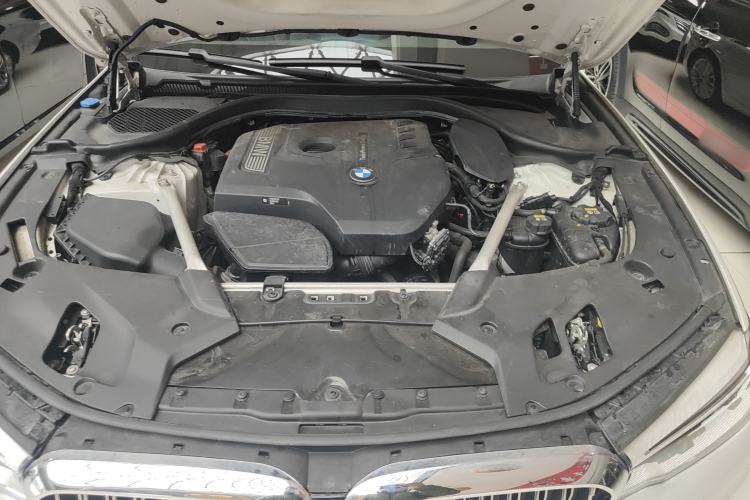 Used BMW 5 Series 2020 530Li Leading Edition Luxury Package Engine Bay