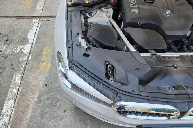 Used BMW 5 Series 2020 525Li Luxury Package Engine Bay Right