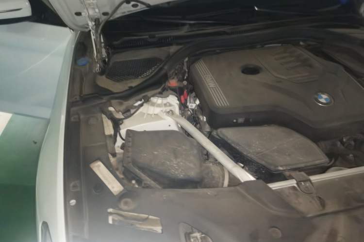 Used BMW 5 Series 2020 530i Sport Line M Sport Package Engine Bay Right