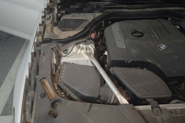 Used BMW 5 Series 2020 525Li Luxury Package Engine Bay Right