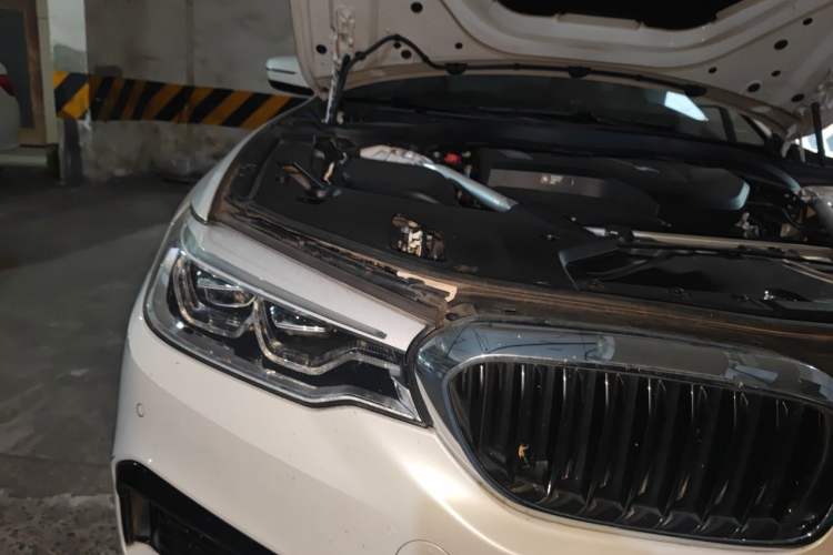 Used BMW 5 Series 2020 530Li Leading Model M Sport Package Engine Bay Right