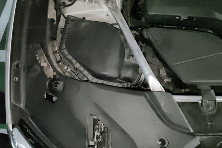 Used BMW 5 Series 2020 530Li Luxury Edition M Sport Package Engine Bay Right
