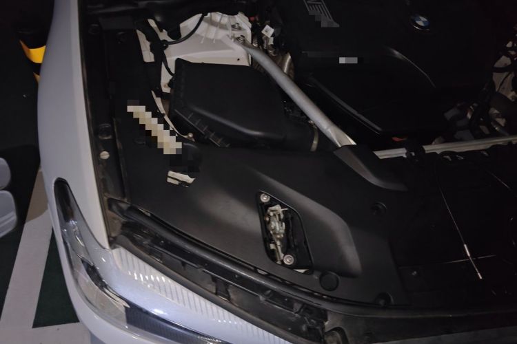 Used BMW 5 Series 2020 525Li M Sport Package Engine Bay Right