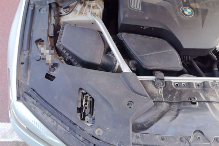 Used BMW 5 Series 2020 525Li Luxury Package Engine Bay Right