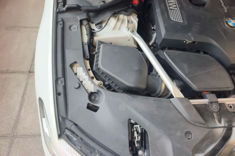 Used BMW 5 Series 2020 525Li Luxury Package Engine Bay Right