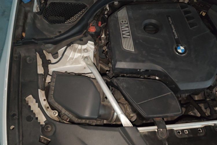 Used BMW 5 Series 2020 525Li M Sport Package Engine Bay Right